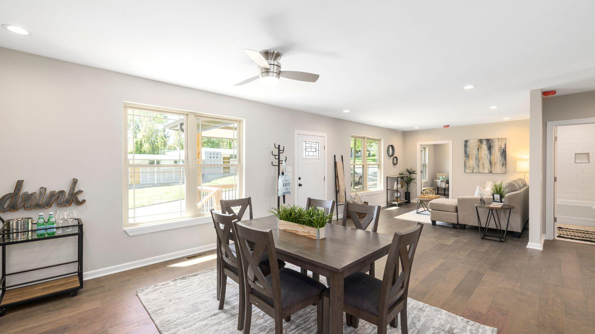 Salinas Painting Hero Background